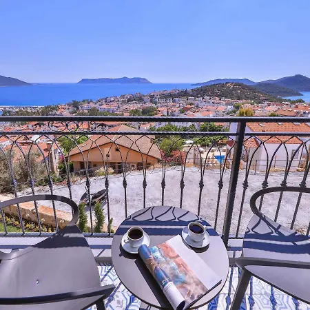 Lobelya Aparthotel 3*