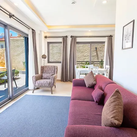 Aparthotel Lobelya 3*