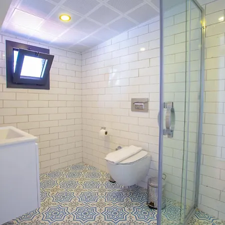 Ξενοδοχείο με διαμερίσματα Lobelya 4*